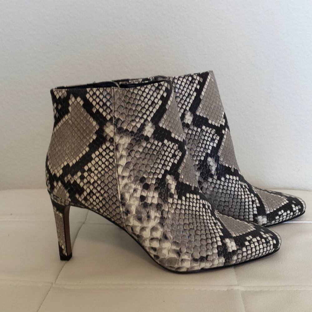 NWT banana republic snakeskin bootie